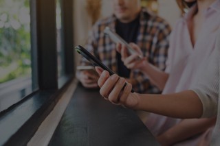 Choosing Between React and Angular for Enterprise Applications dark.jpg